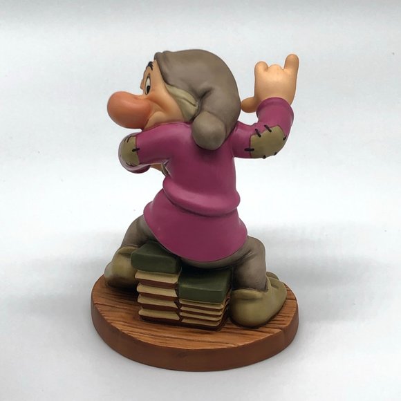 WDCC Grumpy & Organ from Snow White - Picture 3 of 14